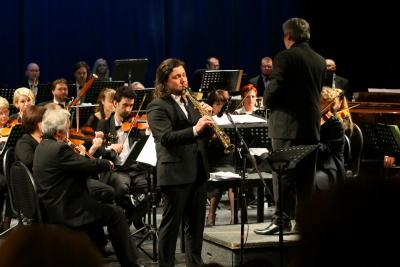 Felix Slovek jr. a orchestr Severoeskho divadla, dirigent: M.Formek
